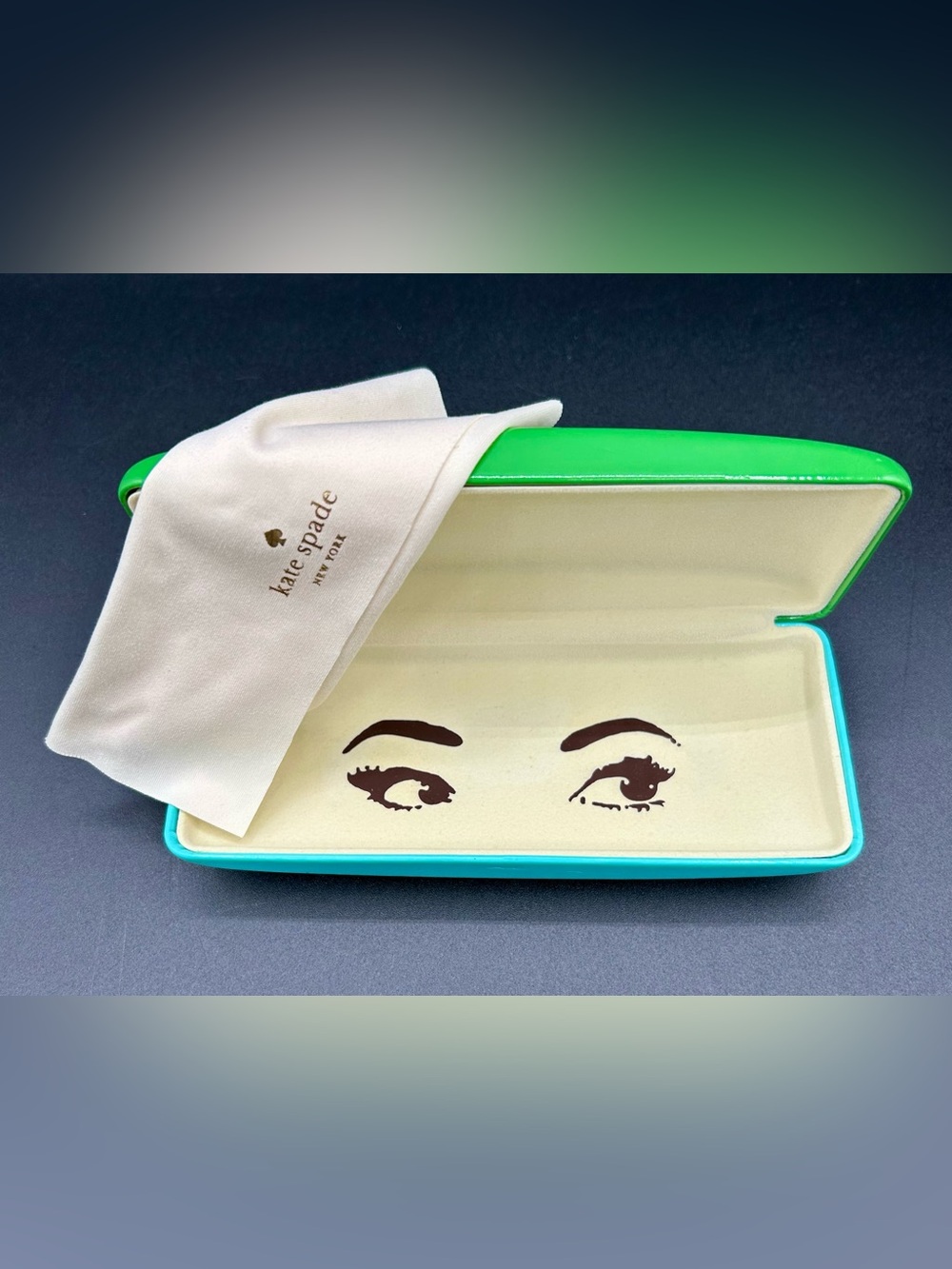 KATE SPADE Eyeglasses Case Turquoise Green Hard Clam Shell.